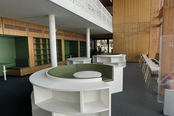 Centre d'études de l'ENSEGID Centre d'études de l'ENSEGID - Bibliothèque ENSEGID